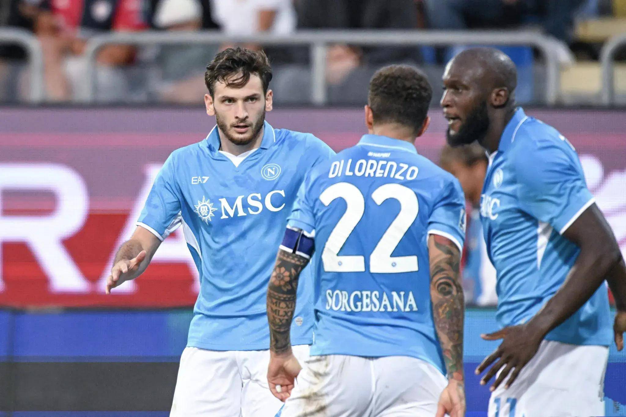 关于那不勒斯主场连败，教练组面临辞退压力的信息