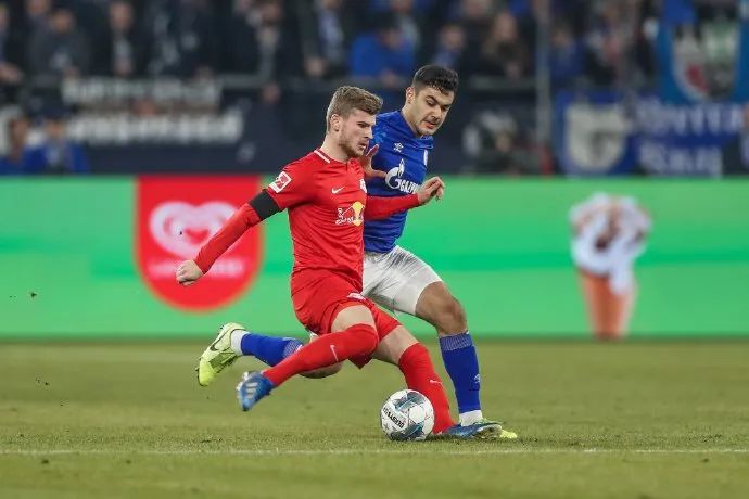 关于沙尔克主力中场伤愈复出,助球队一战全胜的信息 关于沙尔克主力中场伤愈复出,助球队一战全胜的信息