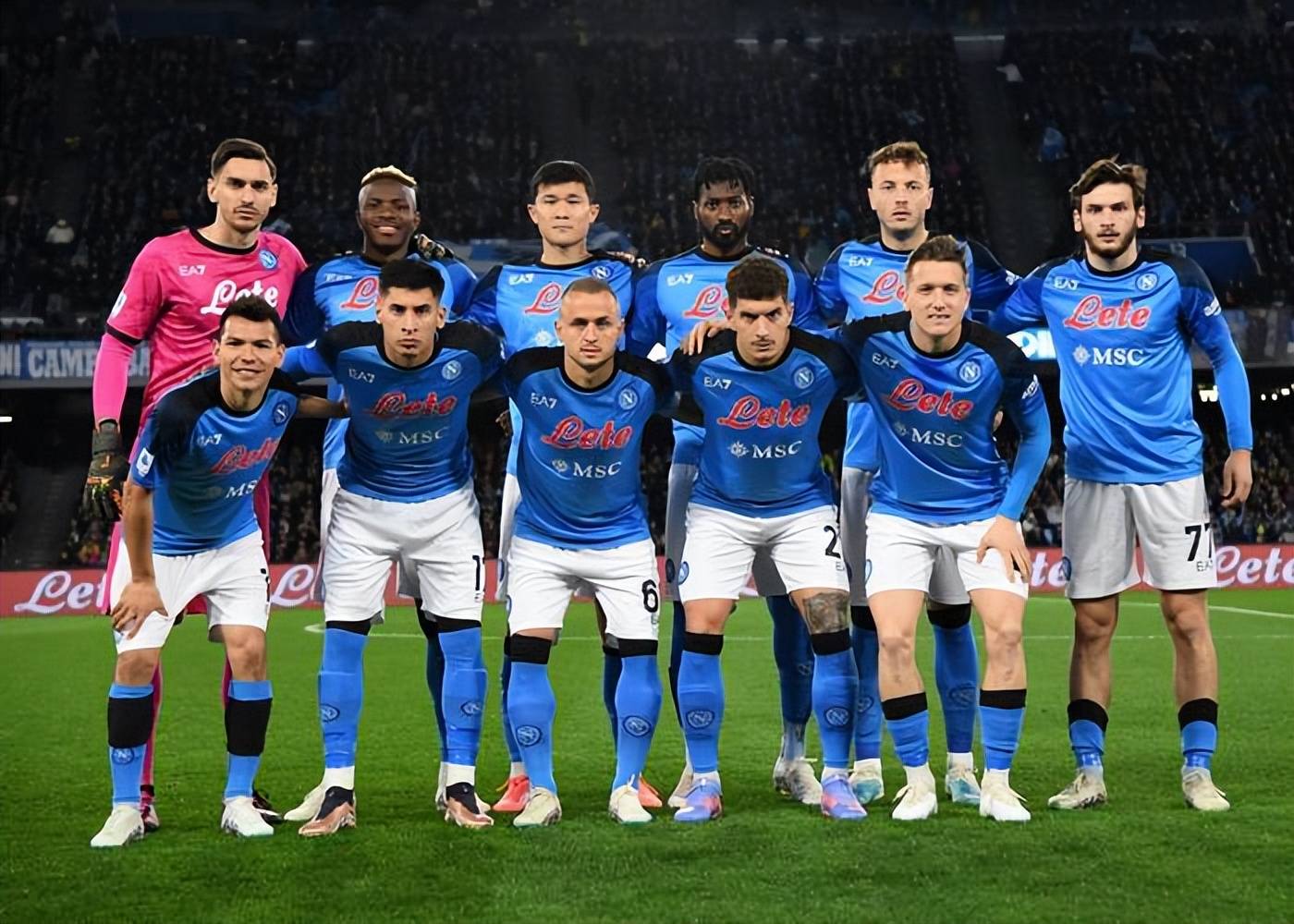 包含那不勒斯士气高涨,冲击联赛榜首的词条 包含那不勒斯士气高涨,冲击联赛榜首的词条