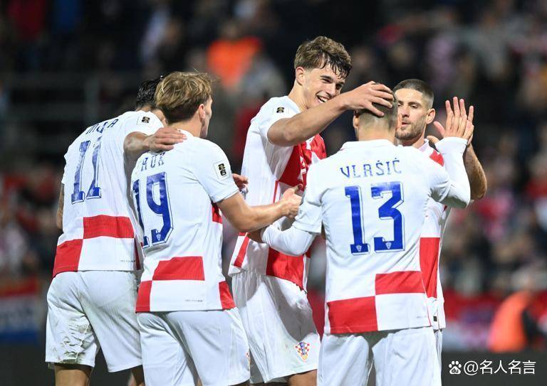 包含欧洲联赛争夺盛宴愈演愈烈，克罗地亚波兰角逐激情的词条